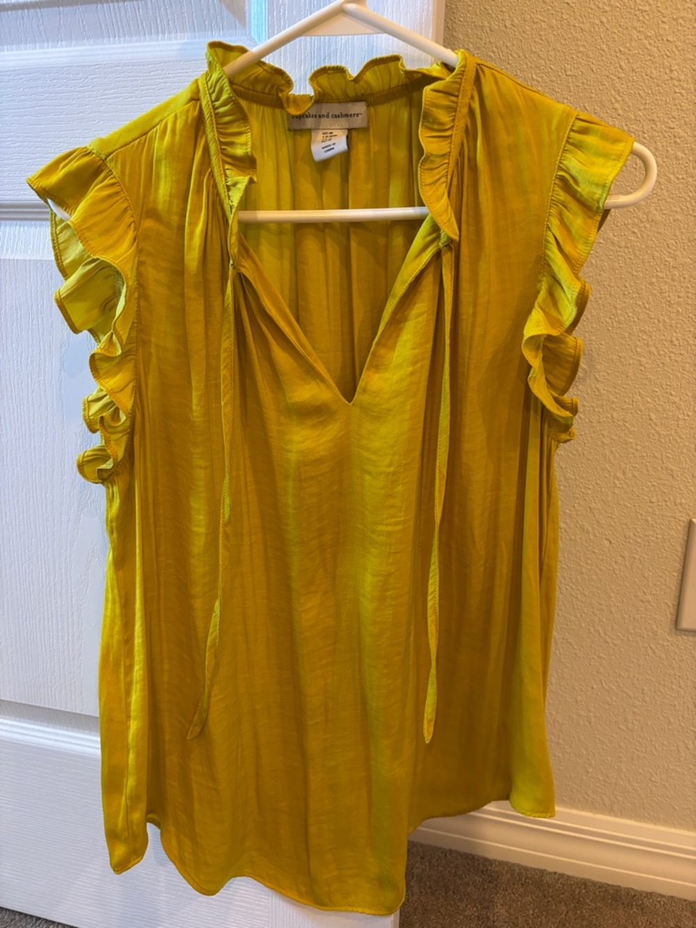 Cupcakes & Cashmere Yellow Ruffle Sleeve V-Neck Blouse M